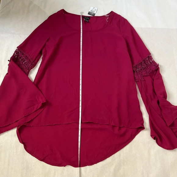 Rue 21 Women’s Ruffle Sleeve Bright Pink  Blouse - Size Medium NWT - Picture 4 of 7